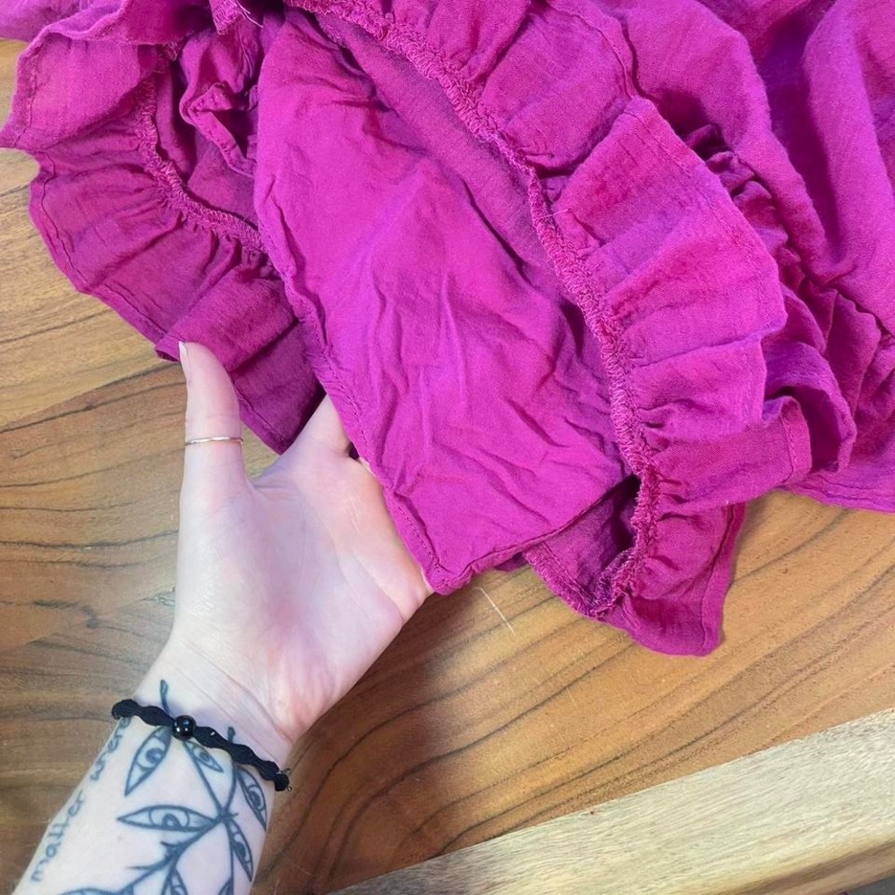 Forever 21 Magenta Lace Ruffle Romper Keyhole Neck Fuchsia Small - Picture 7 of 7
